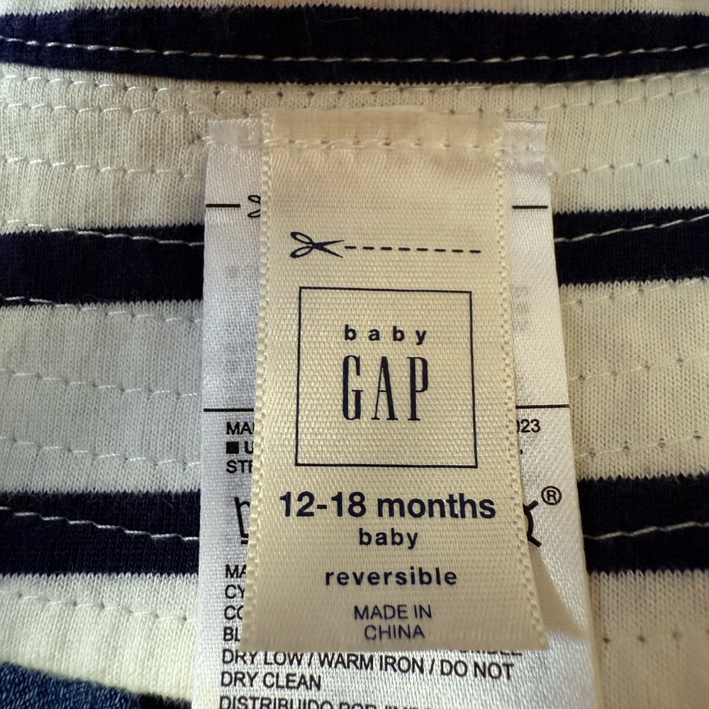 GAP Kids Blue Denim Reversible Bucket Hat - Size 12-18 months - Picture 6 of 6